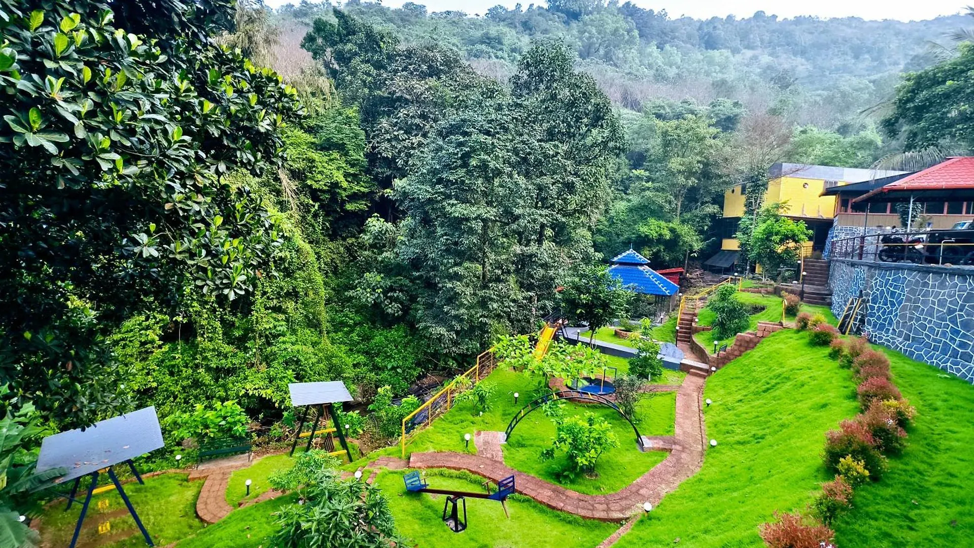 Forest And River Edge Resort Kannur