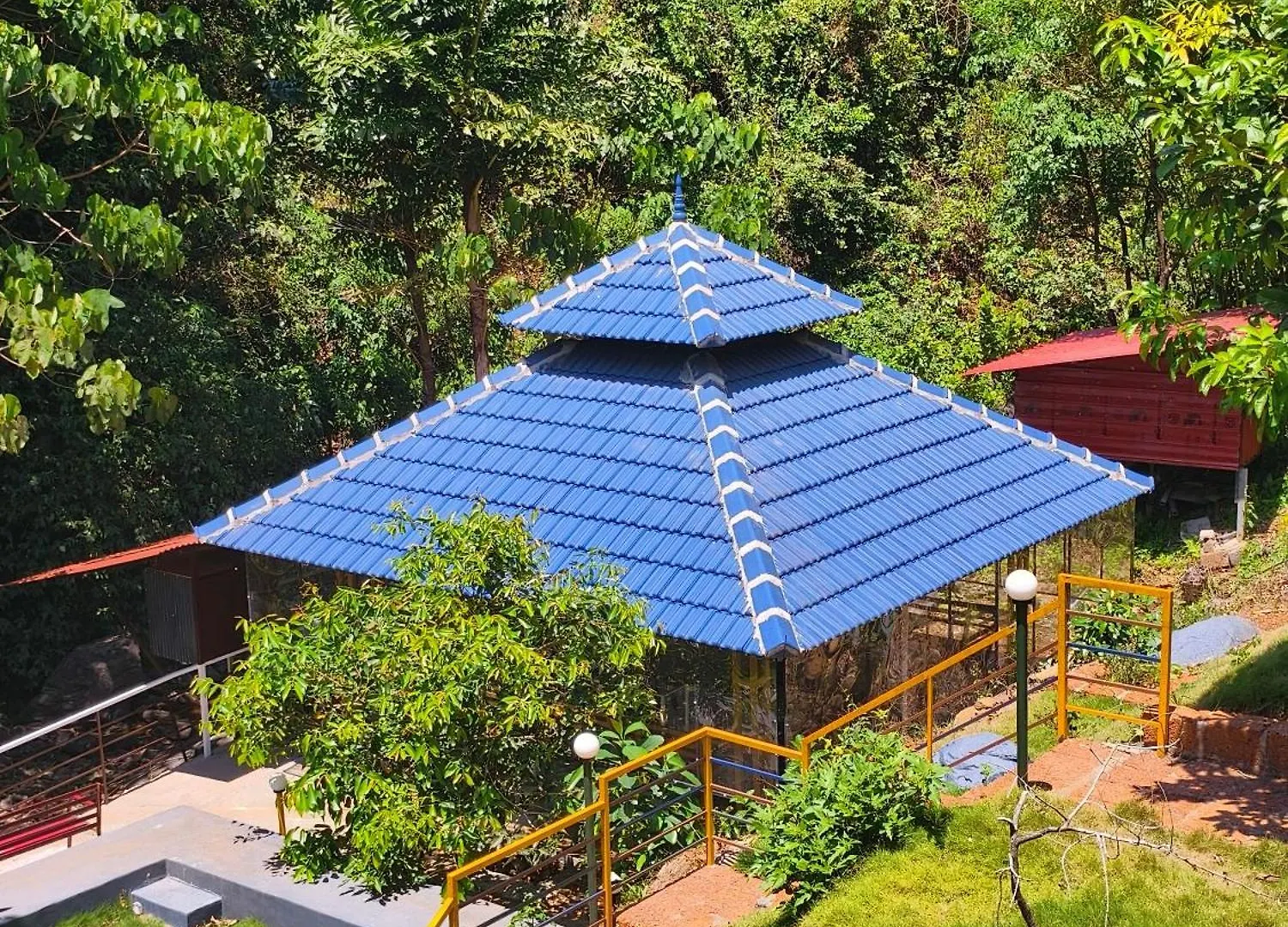 Forest And River Edge Resort Kannur